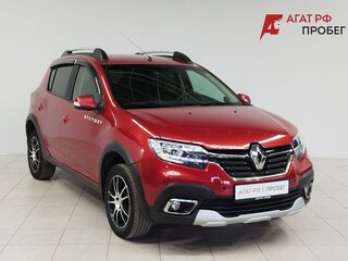 2018 Renault Sandero II, красный, 920000 рублей, вид 3