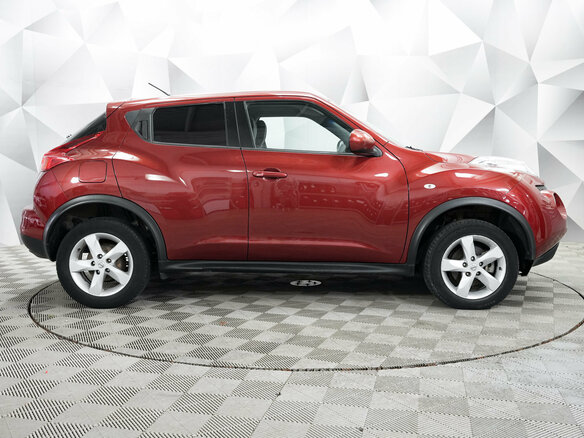 2014 Nissan Juke I, красный, 860000 рублей - вид 5