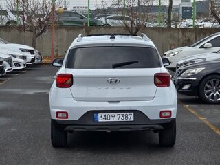 2022 Hyundai Venue I, белый, 1536600 рублей, вид 4