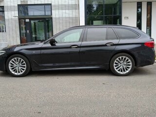 2018 BMW 5 серии 525d VII (G30/G31/G38), чёрный, 2850000 рублей, вид 2