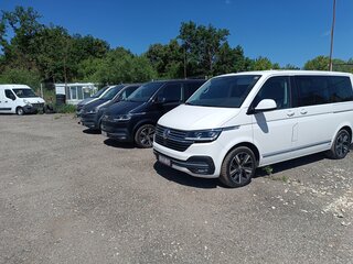 2022 Volkswagen Multivan T6 Рестайлинг, белый, 8100000 рублей, вид 1