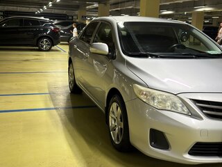 2013 Toyota Corolla X (E140, E150) Рестайлинг, серебристый, 1200000 рублей, вид 3