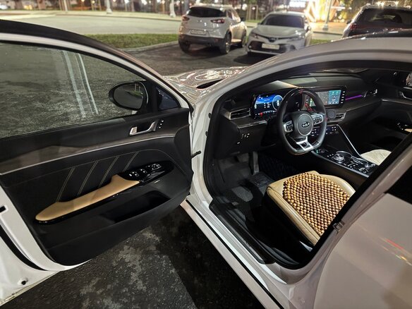 2021 Kia K5 III, белый - вид 19
