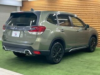 2021 Subaru Forester V Рестайлинг, зелёный, 2101010 рублей, вид 3