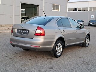 2011 Skoda Octavia II (A5) Рестайлинг, серый, 600000 рублей, вид 5