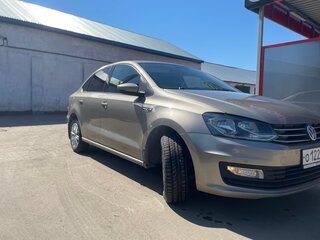 2019 Volkswagen Polo V Рестайлинг, коричневый, 1390000 рублей, вид 3
