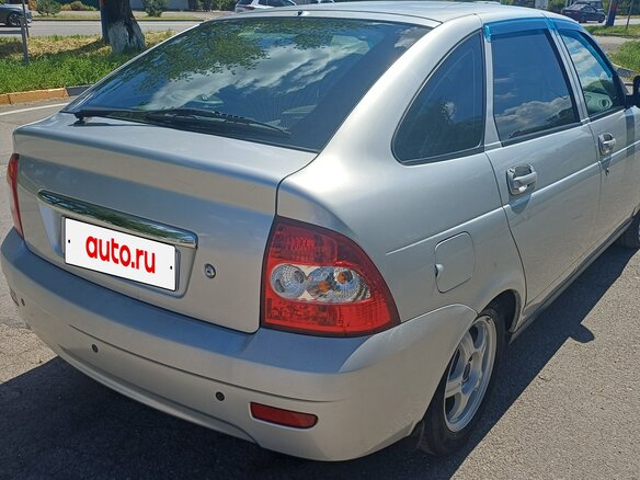 2013 Lada (ВАЗ) Priora I Рестайлинг, серебристый - вид 2