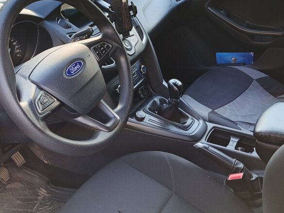 2018 Ford Focus III Рестайлинг, белый, 1000000 рублей - вид 4