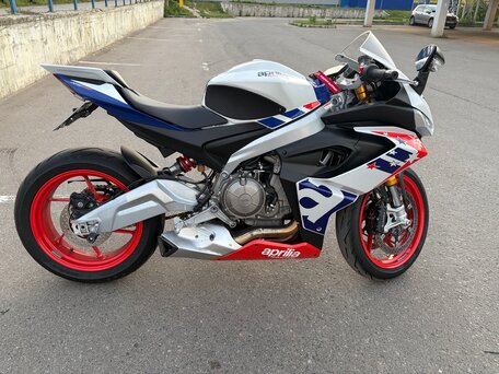 2022 Aprilia RS 660, белый, 900000 рублей, вид 3