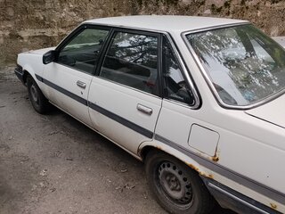 1987 Toyota Corona VIII (Е150, T160) Рестайлинг, белый, 140000 рублей, вид 2