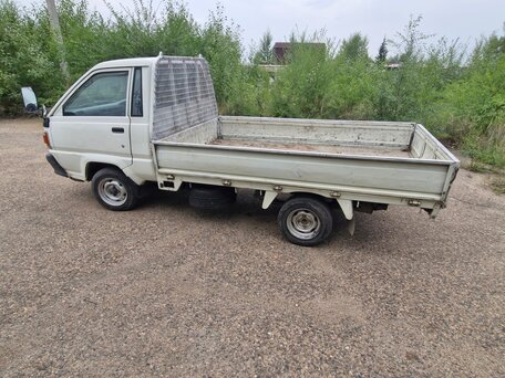 1998 Toyota TownAce, белый, 800000 рублей, вид 3