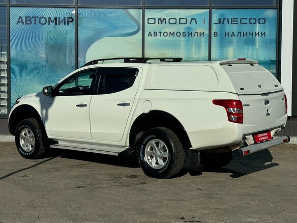 2017 Mitsubishi L200 V, белый - вид 6