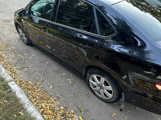 2017 Volkswagen Polo V Рестайлинг, чёрный, 1210000 рублей, вид 3