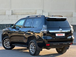 2017 Toyota Land Cruiser Prado 150 Series Рестайлинг 1, чёрный, 4350000 рублей, вид 5
