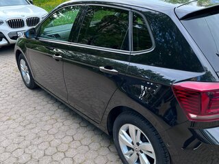 2020 Volkswagen Polo VI (EU Market), чёрный, 1400000 рублей, вид 3