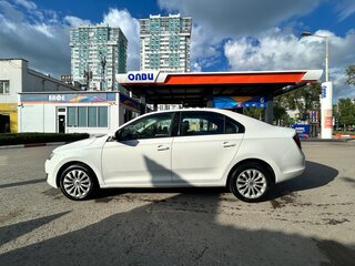 2019 Skoda Rapid I Рестайлинг, белый, 1050000 рублей, вид 4