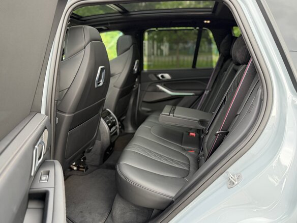 2025 BMW X5 40d IV (G05/G18) Рестайлинг, серый - вид 36