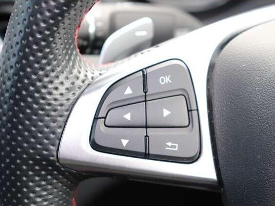 2016 Mercedes-Benz CLA 180 I (C117, X117) Рестайлинг, белый, 1520000 рублей - вид 18