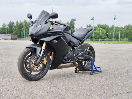 2011 Honda CBR 600F, чёрный, 500000 рублей, вид 1