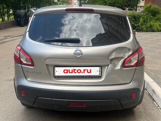 2011 Nissan Qashqai I Рестайлинг, серебристый, 750000 рублей, вид 3