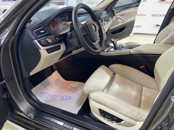 2011 BMW 5 серии 520d VI (F10/F11/F07), серый, 2280000 рублей - вид 12