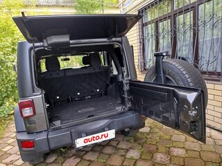 2018 Jeep Wrangler III (JK), чёрный, 3500000 рублей, вид 3