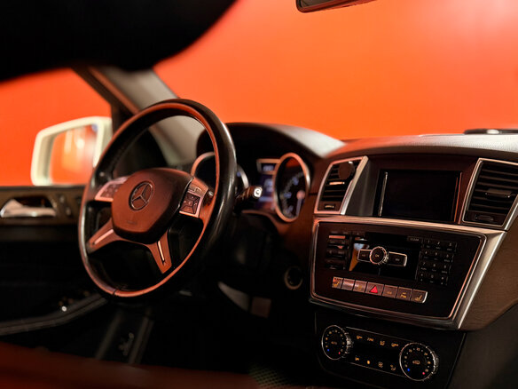 2012 Mercedes-Benz M-Класс 350 CDI III (W166), белый, 2100000 рублей - вид 9
