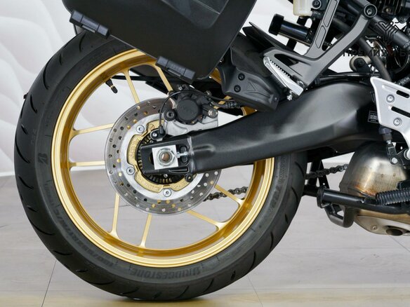 2024 Yamaha Tracer 9, чёрный - вид 8