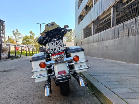2003 Harley-Davidson Electra Glide, белый, 550000 рублей - вид 3