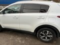 2019 Kia Sportage IV Рестайлинг, белый, 2570000 рублей - вид 2