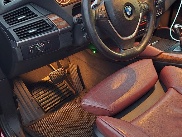 2008 BMW X6 35i 6-speed I (E71), пурпурный, 1525000 рублей - вид 8