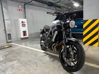 2020 Yamaha XSR700, серый, 725000 рублей, вид 2