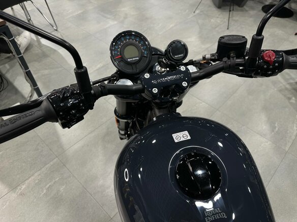2026 Royal Enfield Shotgun, чёрный, 722000 рублей - вид 12