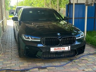 2017 BMW 5 серии 520d VII (G30/G31/G38), чёрный, 2700000 рублей, вид 3