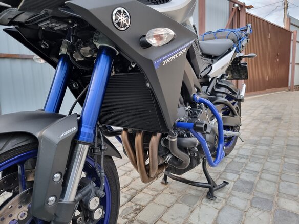 2017 Yamaha MT-09 Tracer (FJ-09), серебристый, 920000 рублей - вид 11