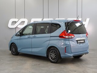 2020 Honda Freed II Рестайлинг, синий, 1629000 рублей, вид 2
