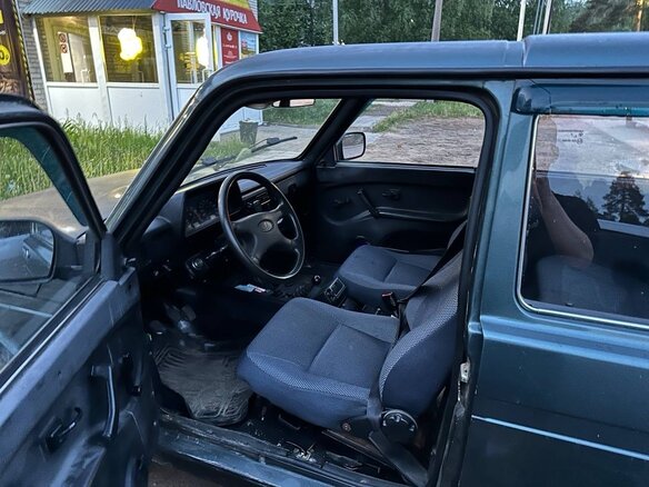 2011 Lada (ВАЗ) 2131 (4x4) 213105 I, серый, 350000 рублей - вид 4