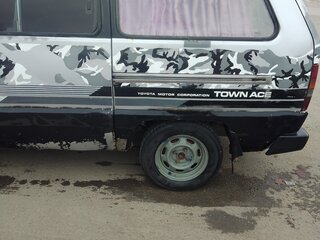1985 Toyota Town Ace II Рестайлинг, серый, 245000 рублей, вид 4