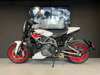 2022 Indian FTR 1200, белый, 1150000 рублей, вид 4