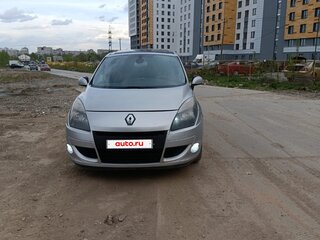 2010 Renault Scenic III, серебристый, 689999 рублей, вид 1