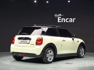 2018 Mini Hatch Cooper D III (F55/F56), зелёный, 1050000 рублей, вид 2