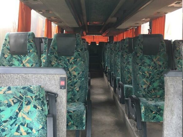 2001 Volvo B10 Series, белый - вид 3