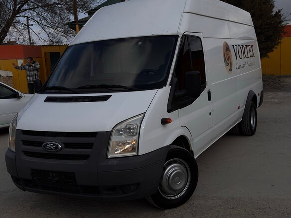 2011 Ford Transit, белый, 1600000 рублей