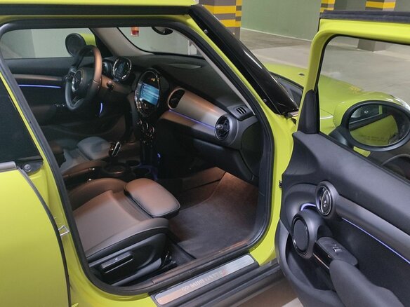 2023 Mini Hatch Cooper S III (F55/F56) Рестайлинг 2, зелёный, 3300000 рублей - вид 6