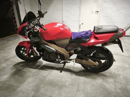 2003 Aprilia Tuono 1000, красный, 390000 рублей, вид 2