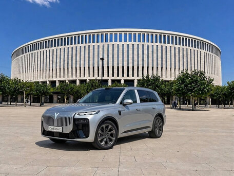 2026 Voyah Taishan X8, серебристый, 7200000 рублей, вид 1