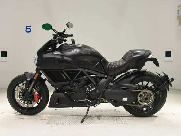 2019 Ducati Diavel, чёрный, 1308123 рублей - вид 1