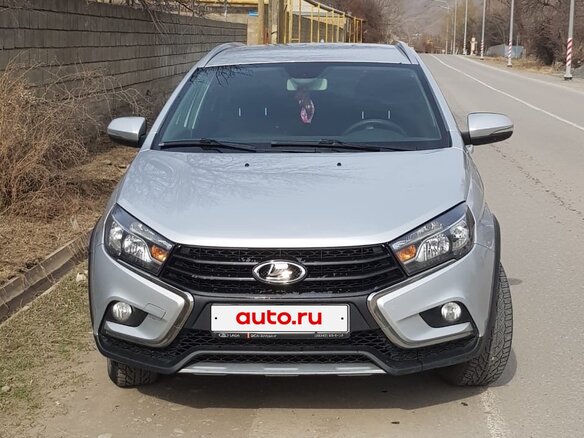 2019 Lada (ВАЗ) Vesta SW Cross I, серебристый, 900000 рублей