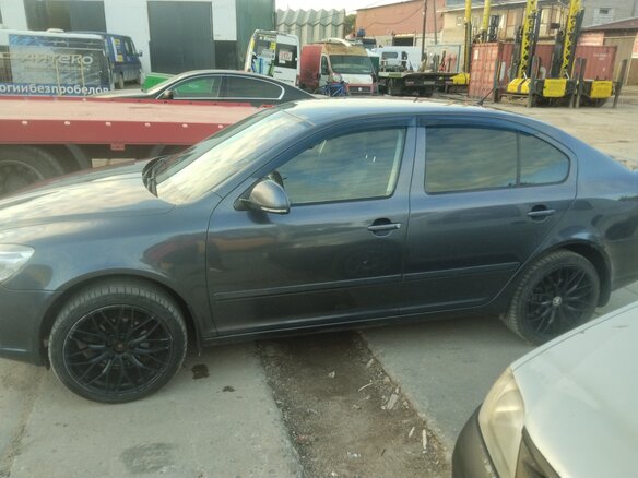 2011 Skoda Octavia DSG7 II (A5) Рестайлинг, серый, 750000 рублей - вид 2