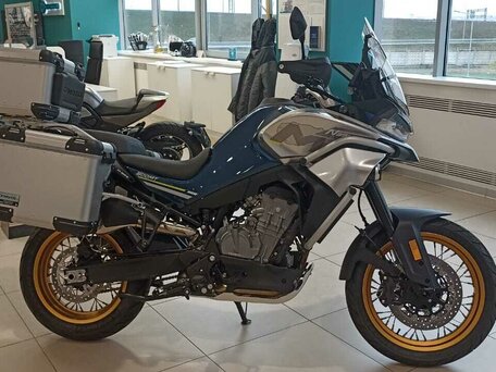 2023 CFMoto 800MT Touring, синий, 979230 рублей, вид 3
